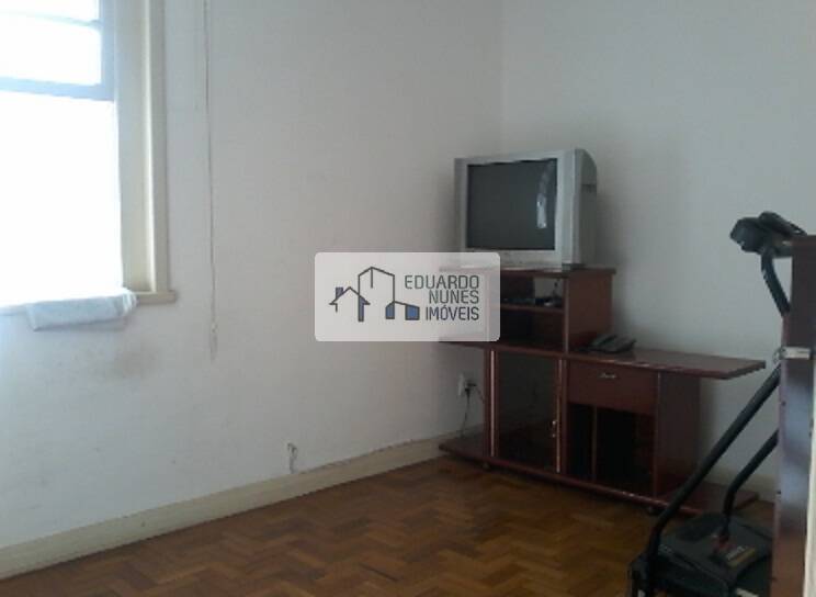 Apartamento à venda com 4 quartos, 135m² - Foto 9