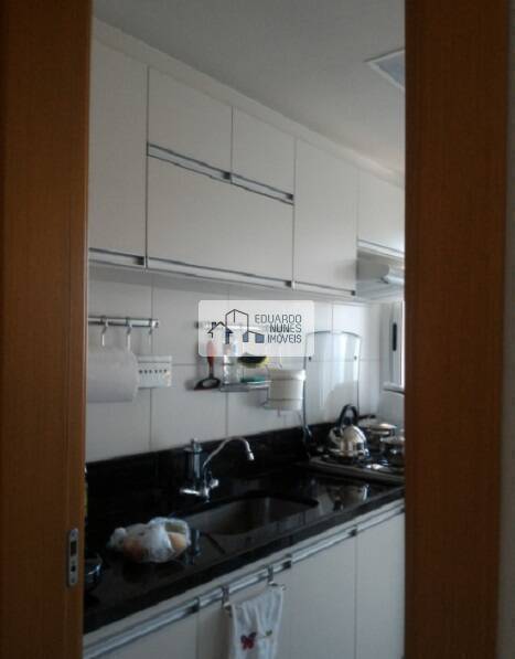 Apartamento à venda com 3 quartos, 81m² - Foto 19