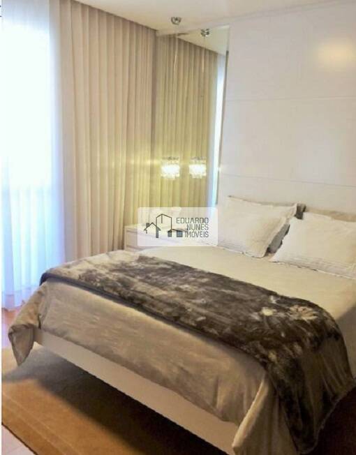 Apartamento à venda com 4 quartos, 150m² - Foto 6