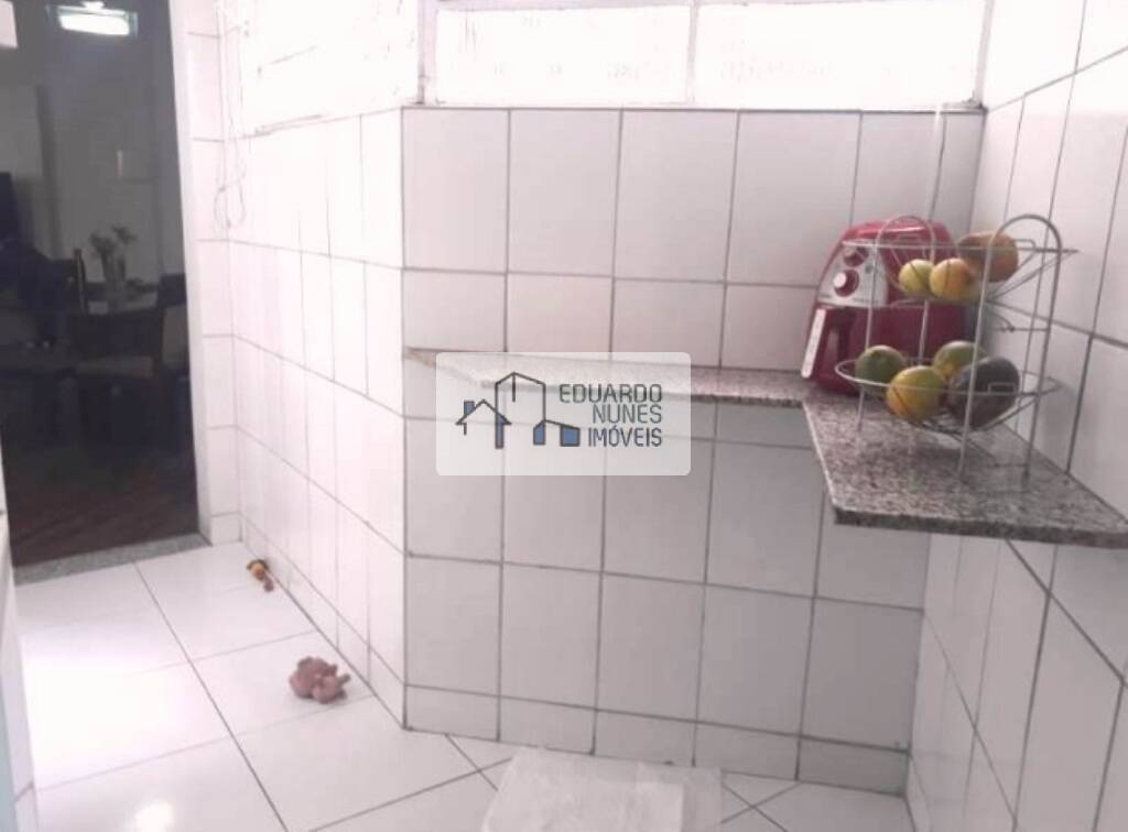 Apartamento à venda com 2 quartos, 70m² - Foto 17