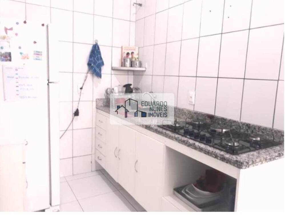 Apartamento à venda com 2 quartos, 70m² - Foto 15