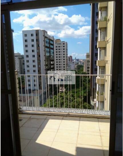 Apartamento à venda com 4 quartos, 180m² - Foto 1