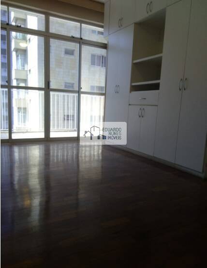 Apartamento à venda com 4 quartos, 180m² - Foto 17