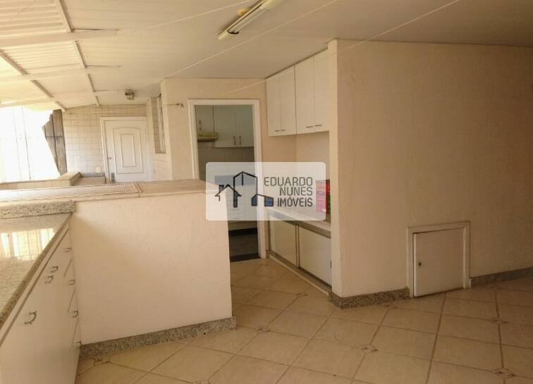 Apartamento à venda com 4 quartos, 180m² - Foto 6