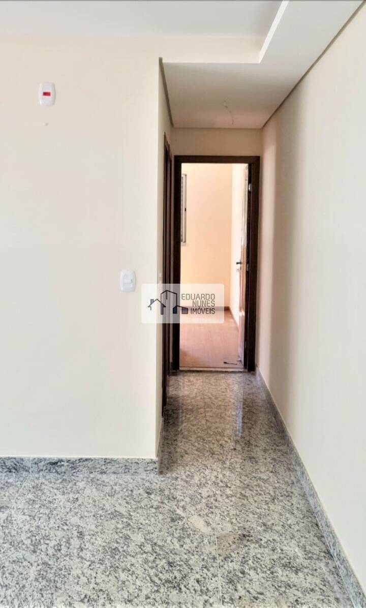 Apartamento à venda com 2 quartos, 58m² - Foto 2