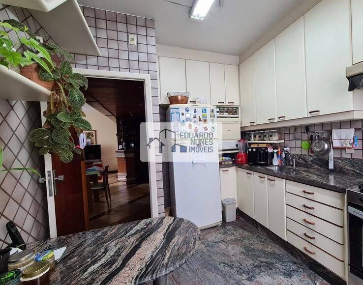 Apartamento à venda com 3 quartos, 95m² - Foto 13