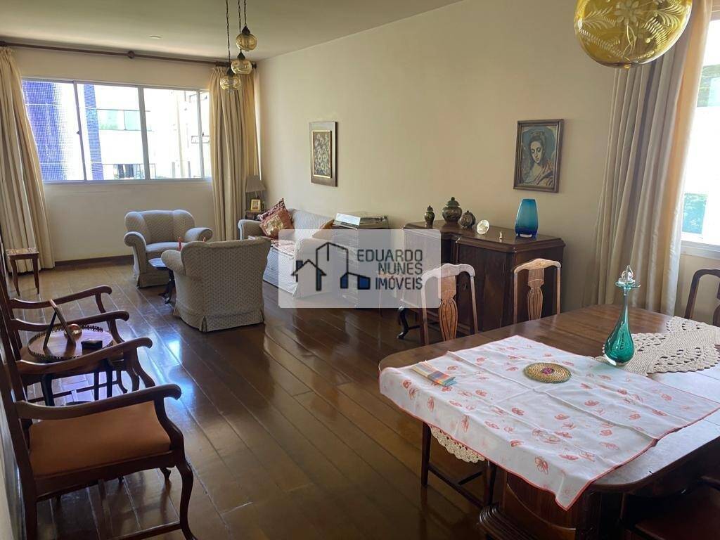 Apartamento à venda com 4 quartos, 140m² - Foto 2