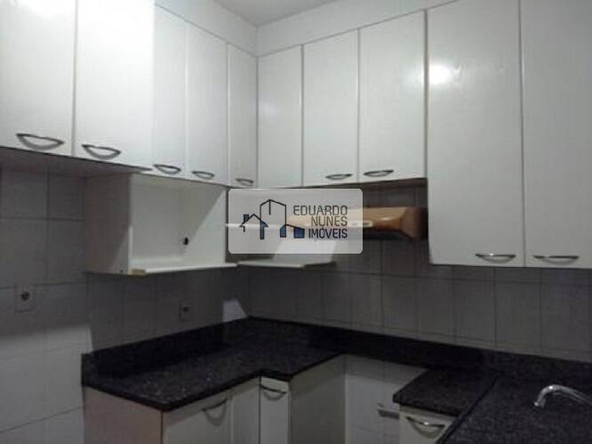 Apartamento à venda com 4 quartos, 130m² - Foto 9