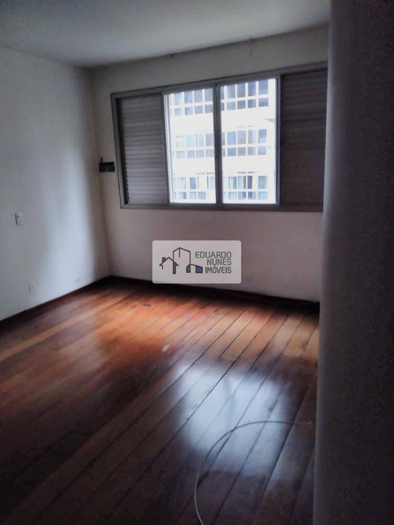 Apartamento à venda com 4 quartos, 240m² - Foto 10