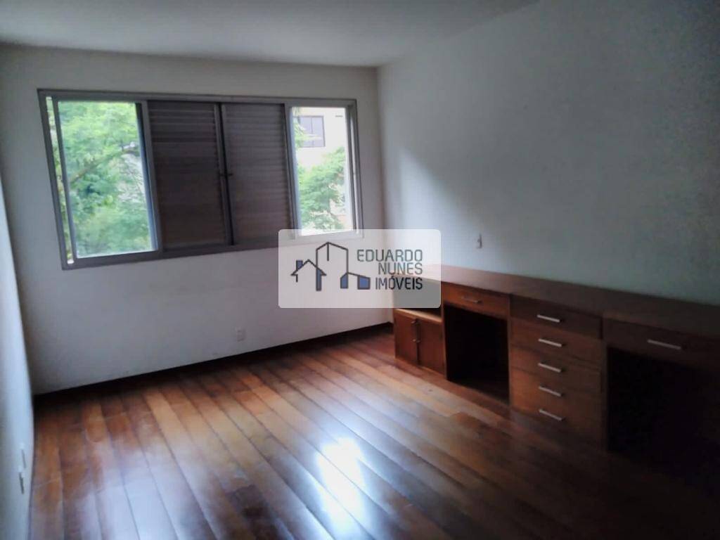 Apartamento à venda com 4 quartos, 240m² - Foto 7