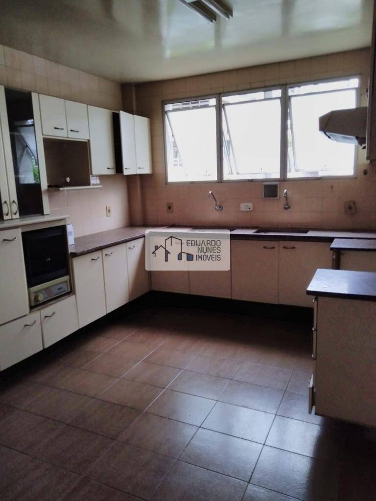 Apartamento à venda com 4 quartos, 240m² - Foto 15