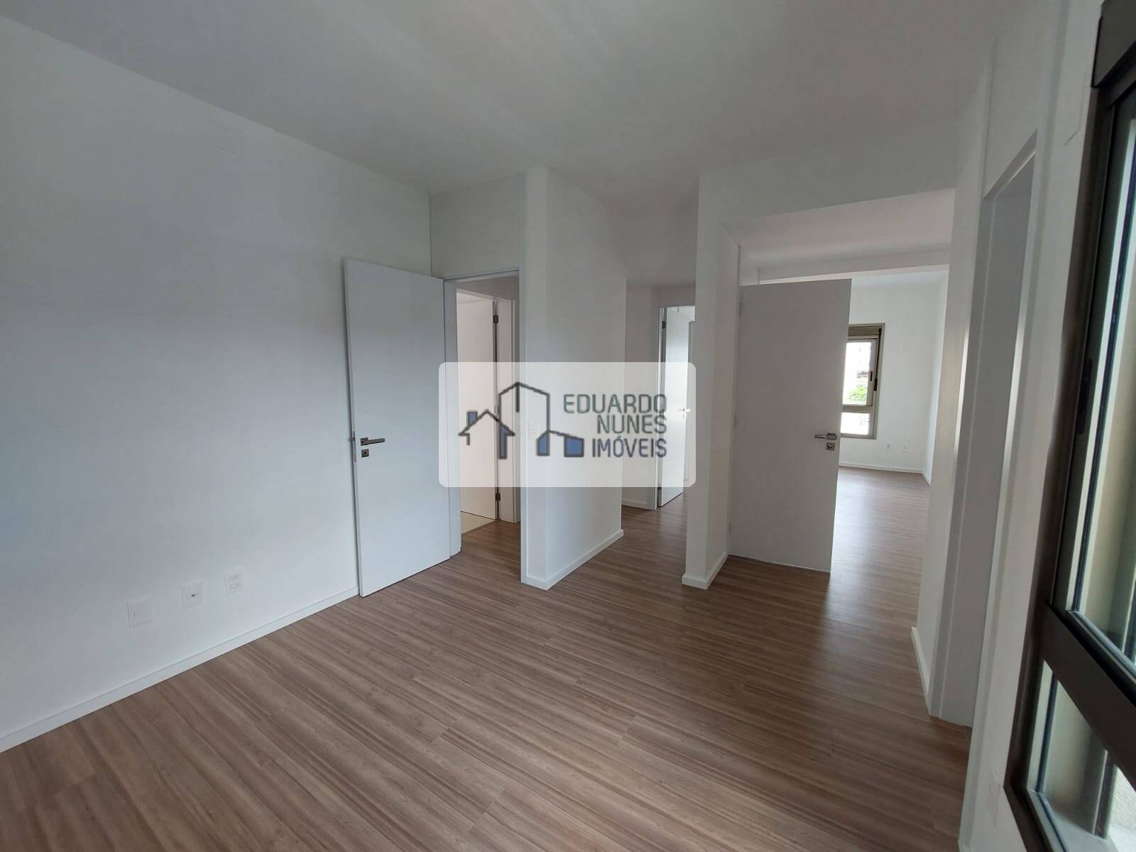 Apartamento à venda com 4 quartos, 145m² - Foto 10