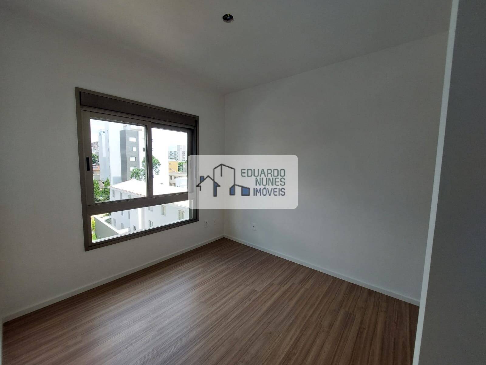 Apartamento à venda com 4 quartos, 145m² - Foto 11