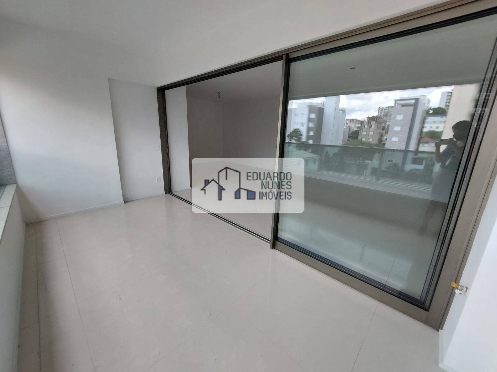 Apartamento à venda com 4 quartos, 145m² - Foto 5