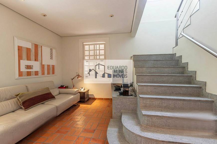 Casa à venda com 4 quartos, 570m² - Foto 4