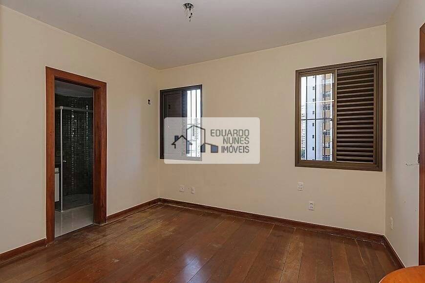 Apartamento à venda com 3 quartos, 162m² - Foto 6