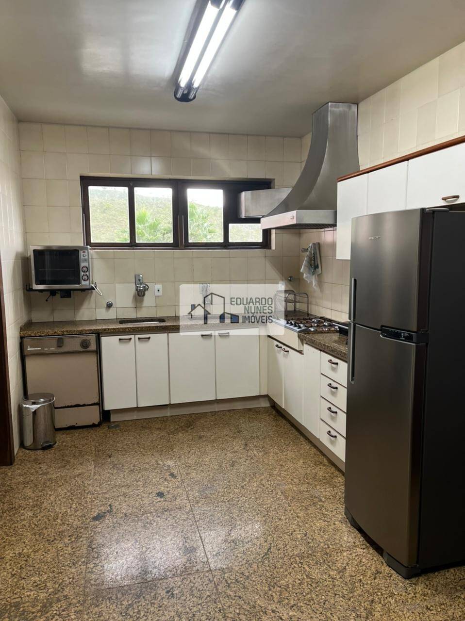 Casa à venda com 5 quartos, 600m² - Foto 15