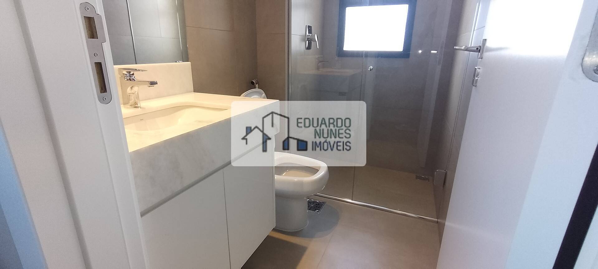 Apartamento à venda com 4 quartos, 140m² - Foto 9