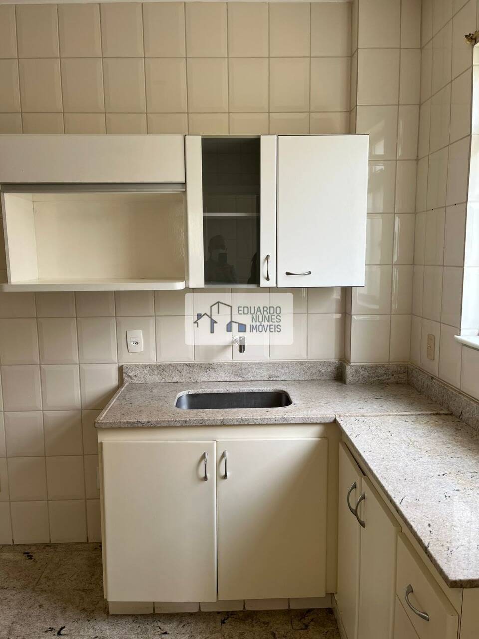 Apartamento à venda com 4 quartos, 150m² - Foto 11