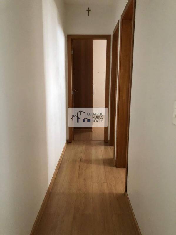 Apartamento à venda com 2 quartos, 66m² - Foto 2