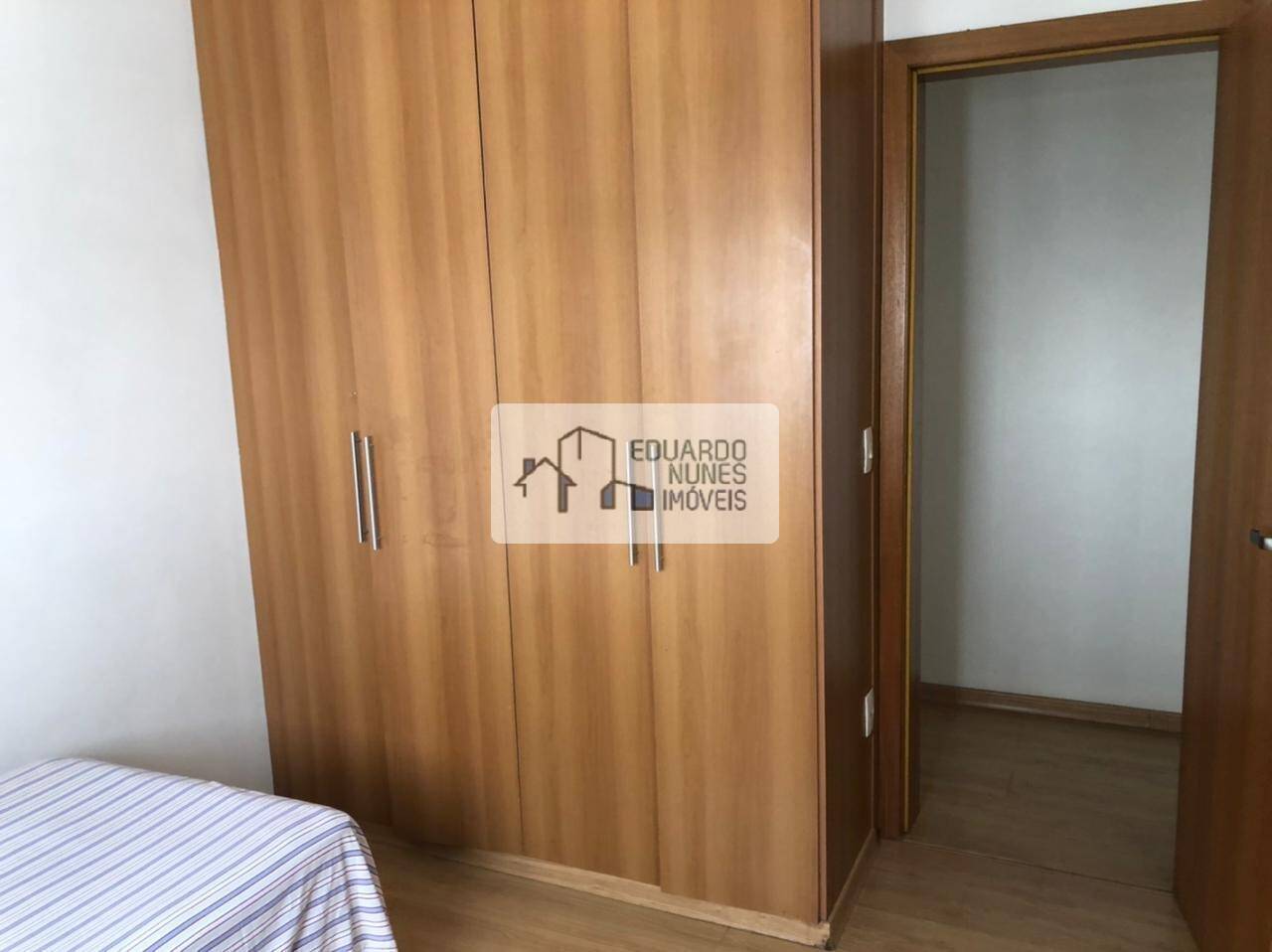 Apartamento à venda com 2 quartos, 66m² - Foto 4