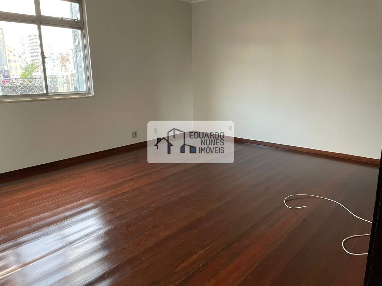 Apartamento à venda com 3 quartos, 95m² - Foto 3