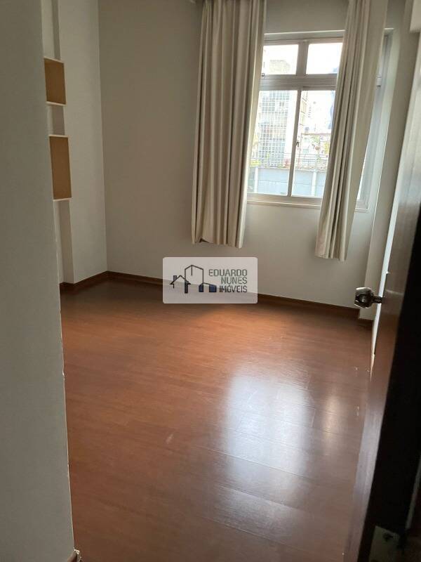 Apartamento à venda com 3 quartos, 95m² - Foto 4