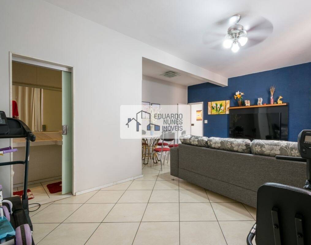 Apartamento à venda com 4 quartos, 210m² - Foto 2