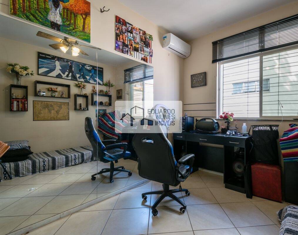 Apartamento à venda com 4 quartos, 210m² - Foto 11