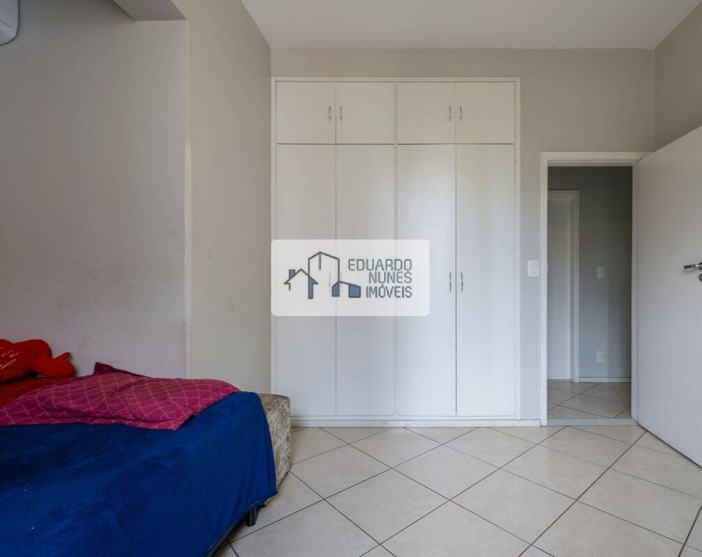 Apartamento à venda com 4 quartos, 210m² - Foto 10