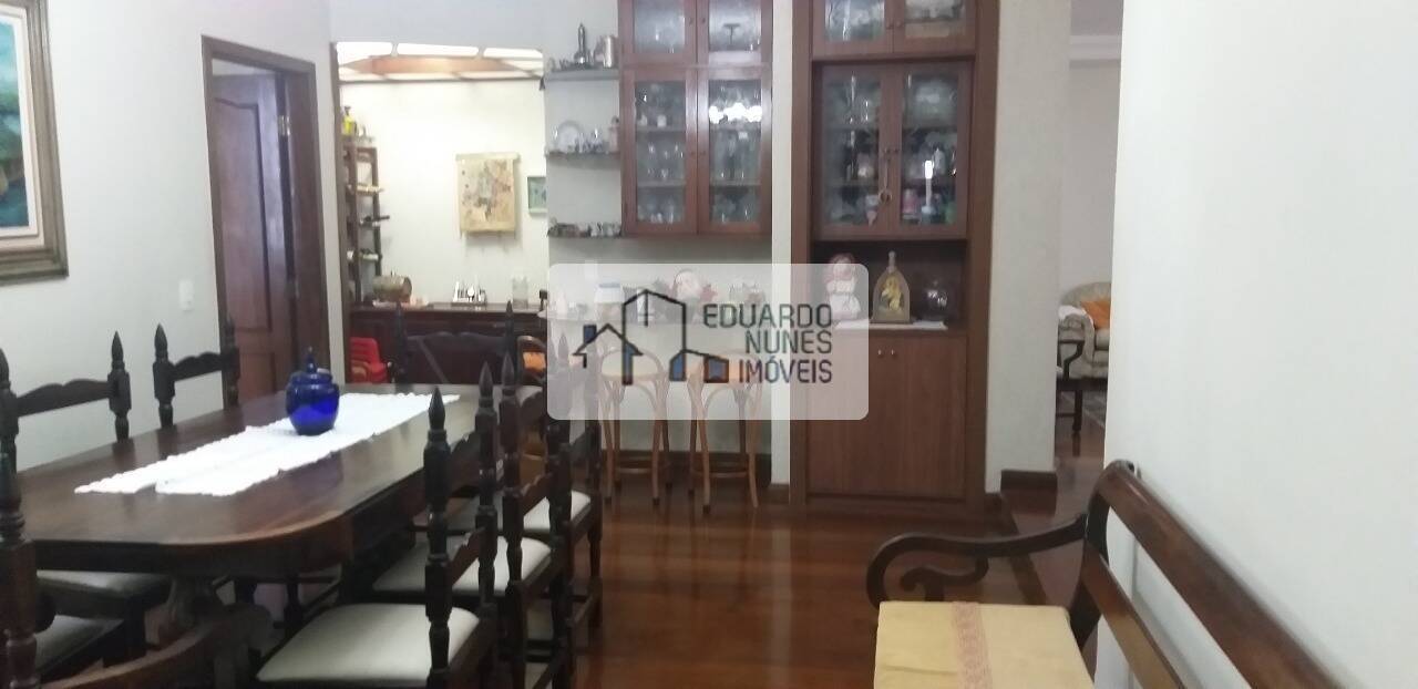 Apartamento à venda com 4 quartos, 193m² - Foto 7