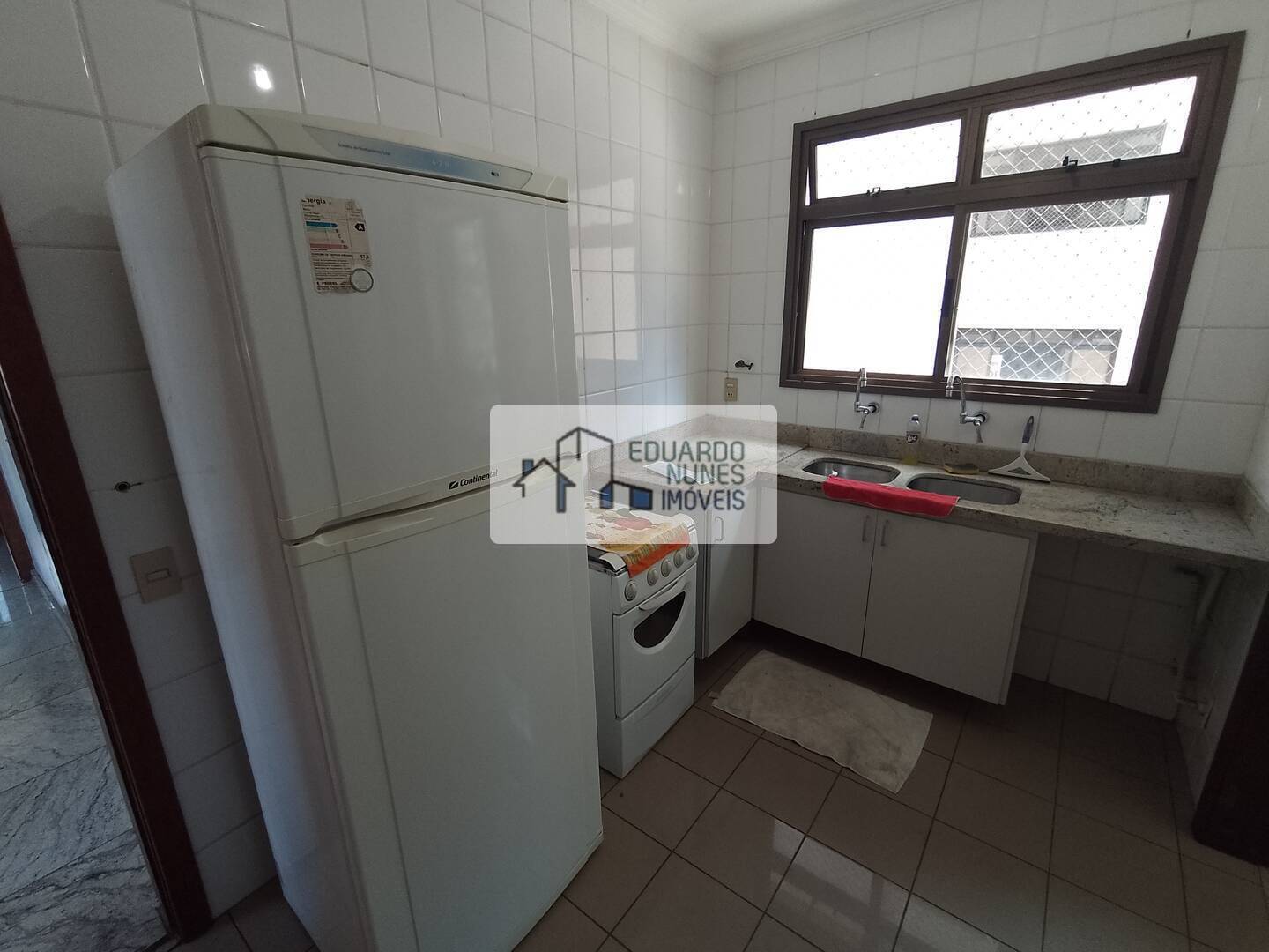 Apartamento à venda com 3 quartos, 205m² - Foto 10