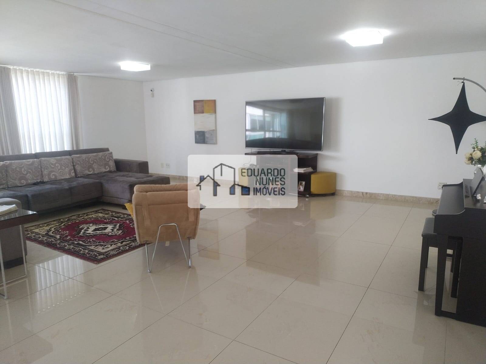 Casa à venda com 5 quartos, 970m² - Foto 13