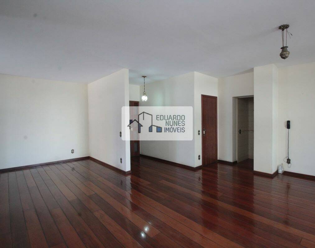 Apartamento à venda com 4 quartos, 256m² - Foto 1