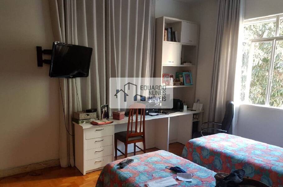 Apartamento à venda com 4 quartos, 140m² - Foto 8