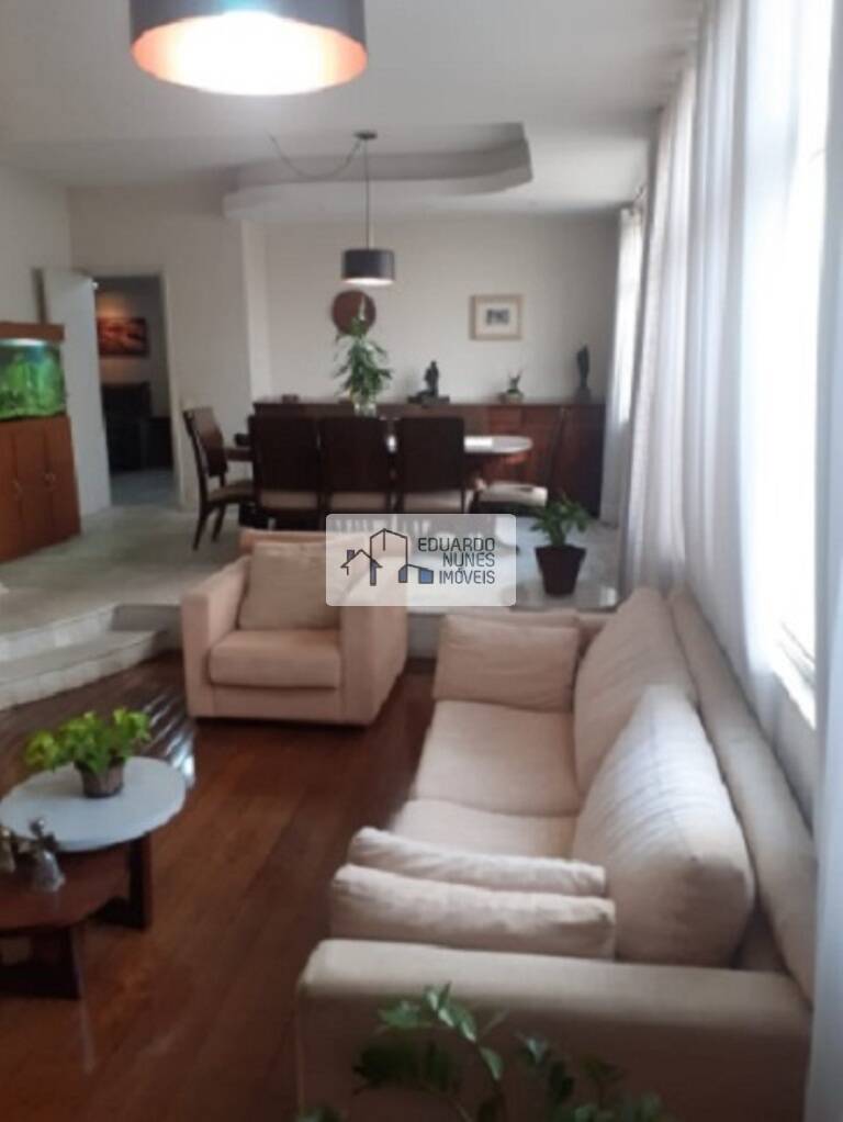 Apartamento à venda com 4 quartos, 250m² - Foto 1