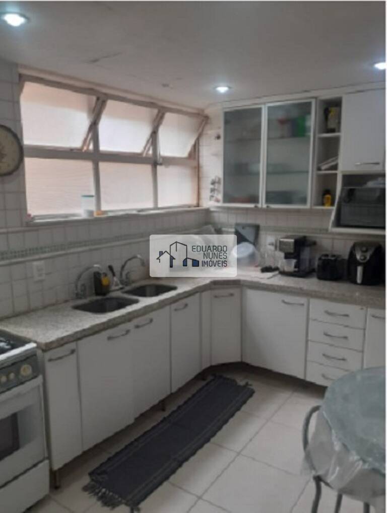 Apartamento à venda com 4 quartos, 250m² - Foto 24