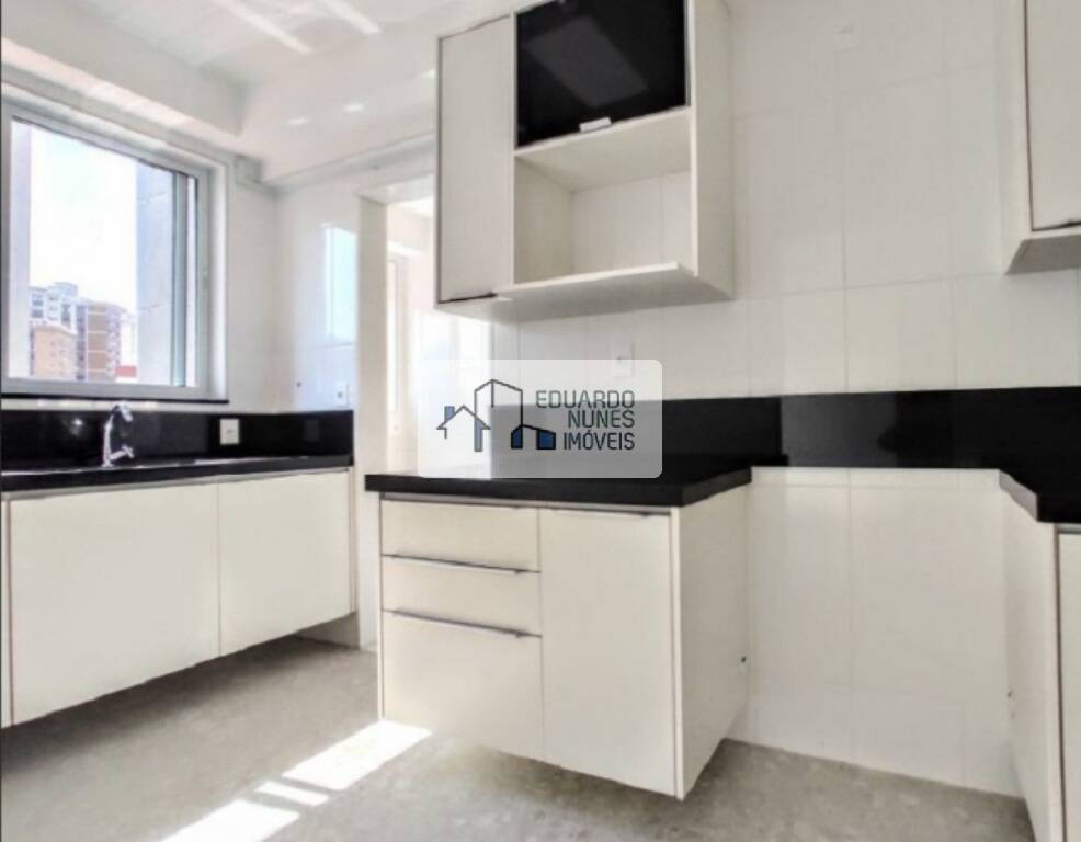 Apartamento à venda com 2 quartos, 66m² - Foto 11