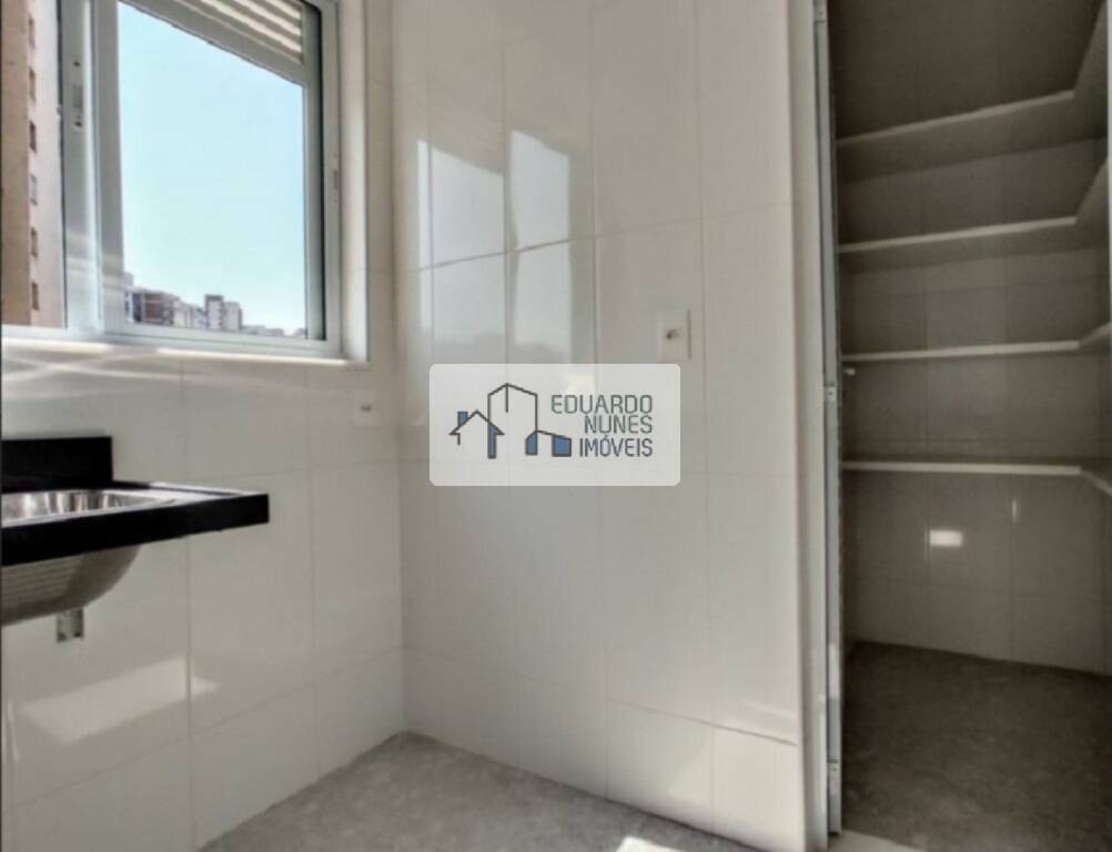 Apartamento à venda com 2 quartos, 66m² - Foto 13