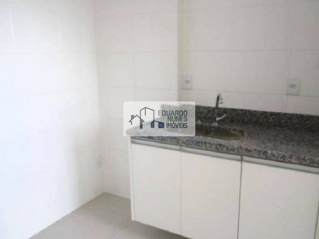 Apartamento à venda com 2 quartos, 66m² - Foto 7