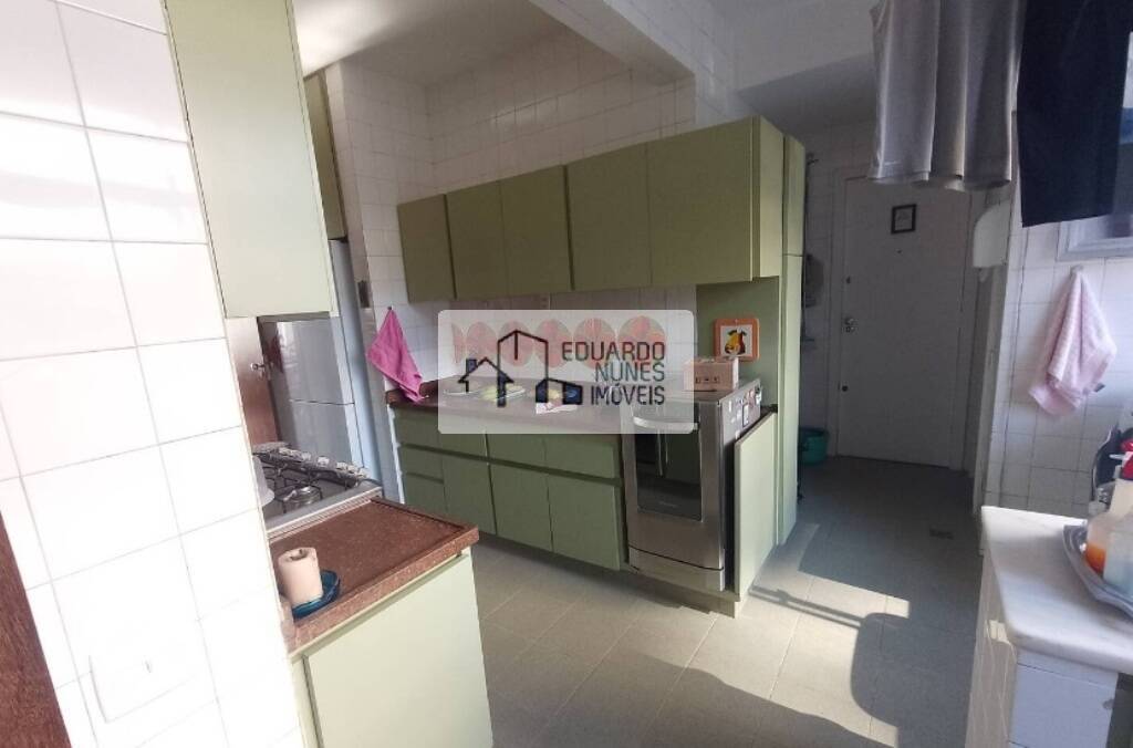 Apartamento à venda com 4 quartos, 136m² - Foto 19