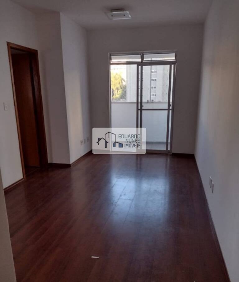 Apartamento à venda com 3 quartos, 70m² - Foto 4