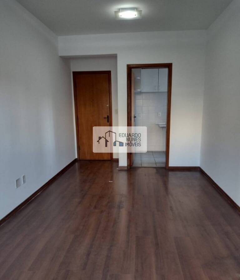 Apartamento à venda com 3 quartos, 70m² - Foto 7