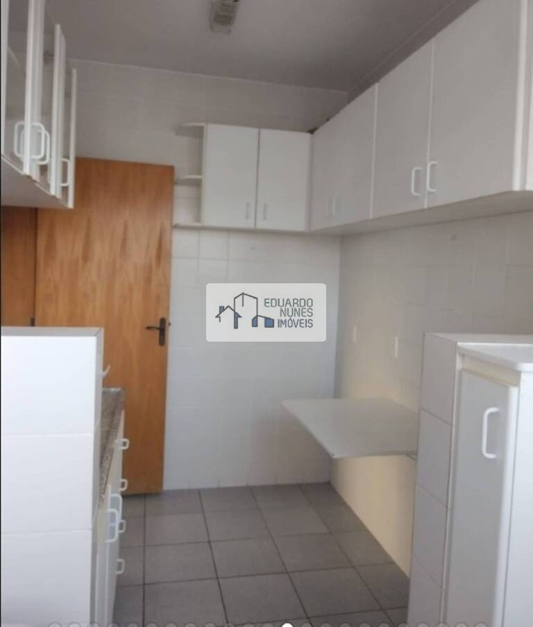 Apartamento à venda com 3 quartos, 70m² - Foto 13