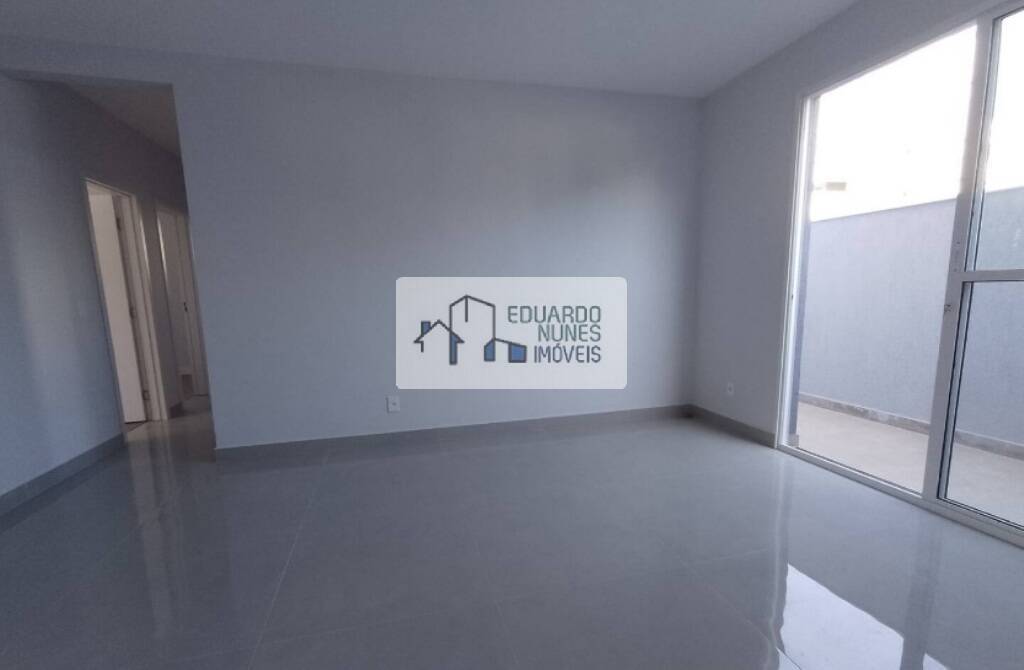 Apartamento à venda com 3 quartos, 93m² - Foto 1