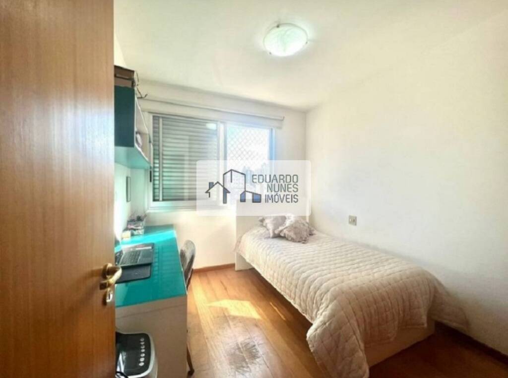 Apartamento à venda com 4 quartos, 145m² - Foto 12