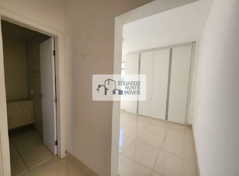 Apartamento à venda com 4 quartos, 138m² - Foto 9