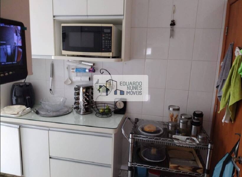 Apartamento à venda com 3 quartos, 77m² - Foto 15