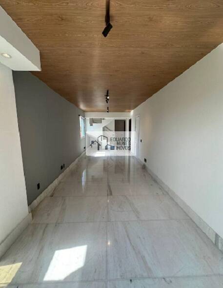 Cobertura à venda com 4 quartos, 266m² - Foto 2