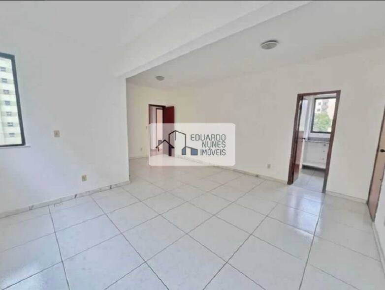 Apartamento à venda com 3 quartos, 83m² - Foto 1